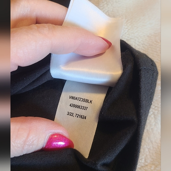 NWT VANS black Girls' shirt, size large - Picture 2 of 6